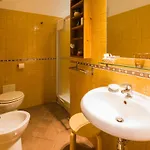 Bed & Breakfast Piazza Dante 4*