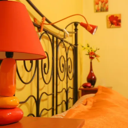 Bed & Breakfast Piazza Dante 4*