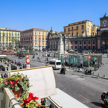 Piazza Dante فندق مبيت وإفطار 4*